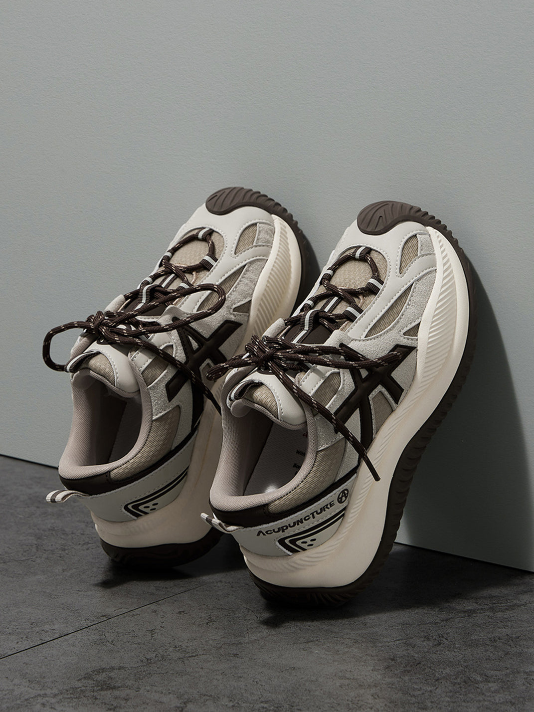Star-Lace Wave-Sole Chunky Sneakers