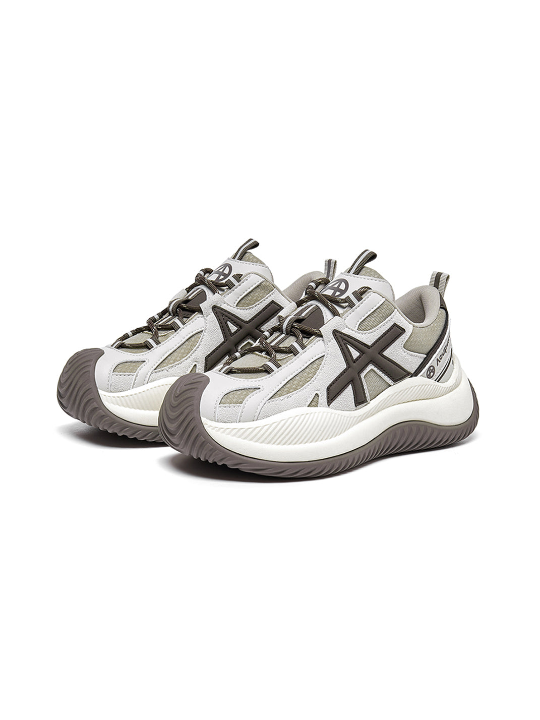 Star-Lace Wave-Sole Chunky Sneakers