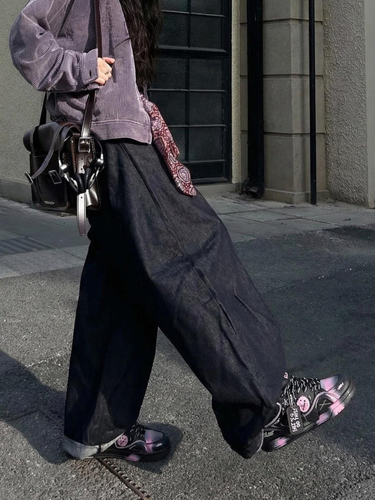 Heart-Graphic Contrast-Panel Low-Top Sneakers