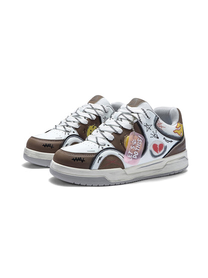 Heart-Graphic Contrast-Panel Low-Top Sneakers